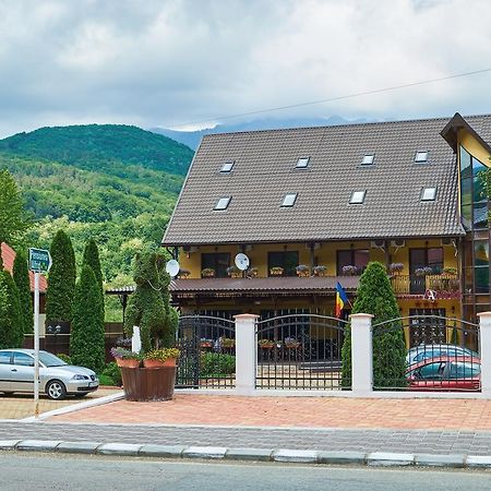 Pensiunea Alfrid Călimăneşti المظهر الخارجي الصورة